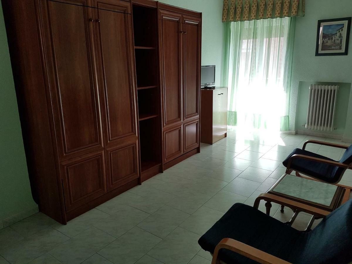 Hotel Fray Juan Gil Аревало Экстерьер фото