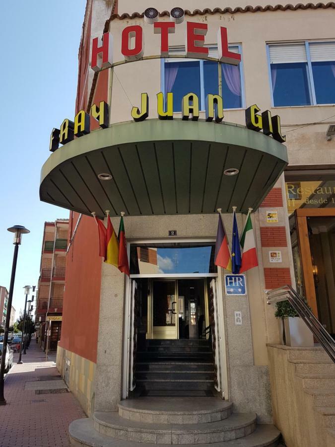 Hotel Fray Juan Gil Аревало Экстерьер фото
